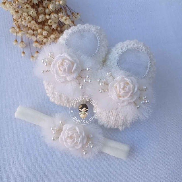 Freya Pompom Flor Arranjo - Marfim