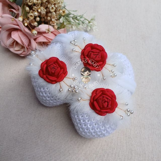 Freya Pompom Flor Arranjo - Branco c/ Vermelho