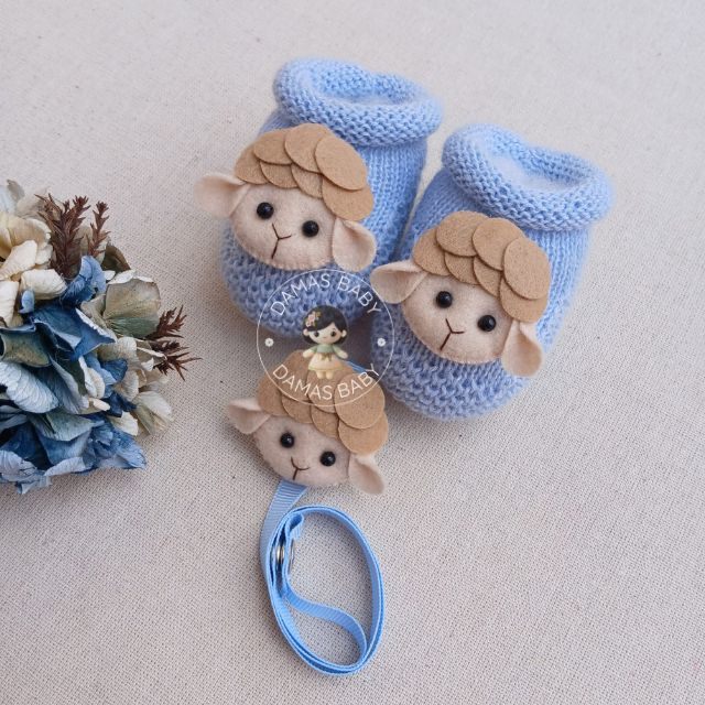 Ovelha Cabelinho Bege Bolinha - Azul Bebê